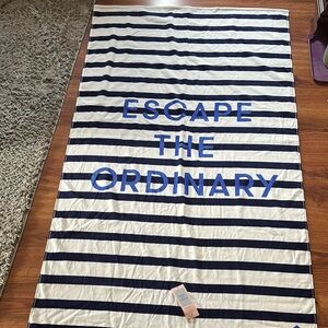 Nwt Kate spade escape the ordinary oversized beach towel